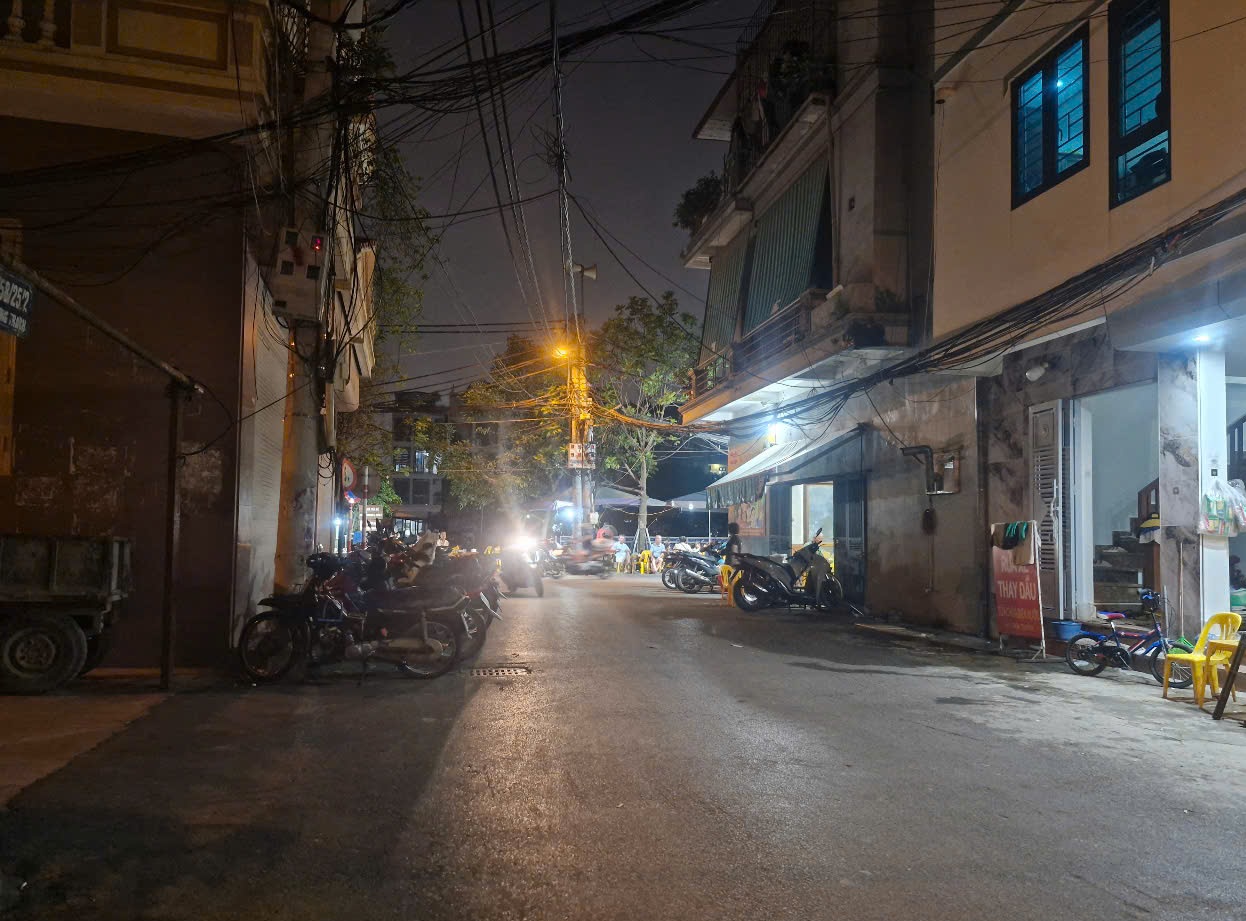 Bán nhà 2 mặt ngõ ô tô Bùi Xương Trạch, xây CNMN quá đỉnh, 55m x 13 tỷ 9. - Ảnh 1